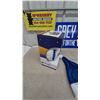 Image 10 : Grey Cup #FOR THE W Sign, Winnipeg Blue Bombers #9 Jersey, and Santa Hat