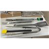 Image 4 : New Racks and Barbeque Utensils