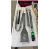 Image 5 : New Racks and Barbeque Utensils
