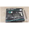 Image 4 : 190mm Air Hammer and 6-Piece Chisel Set, New in Box