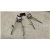 Image 2 : Vintage Oak Box Barber Travel Kit with Vintage Barber Tools