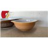 Image 4 : Pyrex Brown and Orange Floral Pattern Mixing Bowls, Set of 3: 2 Brown, 1 Beige