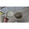 Image 5 : Red wing 3 Gallon Stoneware Crock with red wing lid