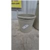 Image 5 : Imperial 4 Gallon Crock with Lid and Small 1 gal.Crock