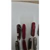 Image 3 : 11x. Collection of Pocket Knives: Sharp, Swiss Army Style