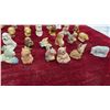 Image 8 : 50 Wade Whimsies Ceramic Animal Figurines