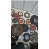 Image 5 : Assorted Grinding and Cut-Off Wheels: Makita, Flexovit, and More, Various Sizes and Grits