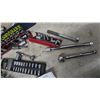 Image 5 : Mastercraft Stubby Combination Wrench Set, Husky Sockets ratchet 1/4." 3/8." 1/2”