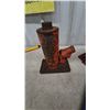 Image 4 : Three Hydraulic Bottle Jacks, Three Jack Handles