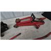 Image 6 : Two Floor Jacks and Two Jack Handles