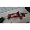 Image 7 : Two Floor Jacks and Two Jack Handles