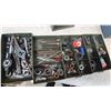 Image 6 : Lot of (4 Metal Multi-Drawer and 1 MetaTool with Taps and hardware
