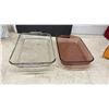 Image 5 : Vintage Hanson Utility Scale, Pyrex Baking Dishes, Glass Pie Plates, Baker's Secret Bakeware