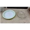 Image 6 : Vintage Hanson Utility Scale, Pyrex Baking Dishes, Glass Pie Plates, Baker's Secret Bakeware