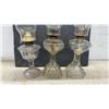 Image 5 : 3 Vintage Clear Glass Kerosene Oil Lamps With Brass Burners and Glass Chimneys