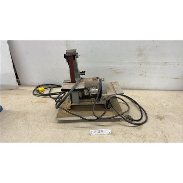 Delta 1” Belt/5” Disc Sander, Model 31-080, 1/4 HP, 120V, 2.6A, Mounted on Wooden Base with Extra