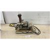 Image 1 : Delta 1” Belt/5” Disc Sander, Model 31-080, 1/4 HP, 120V, 2.6A, Mounted on Wooden Base with Extra