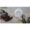Image 3 : Submersible Pump, Portable Electric Heater, and Work Light with Long Cord