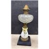 Image 5 : FourAntique Clear Glass Kerosene Oil Lamps Including Victoria Finger Lamp and Parlor Lamp, 1