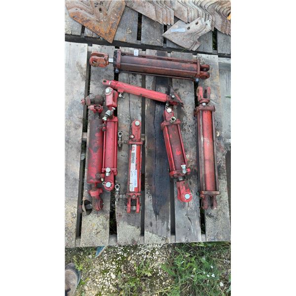7 Hydraulic Cylinders