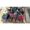 Image 6 : Pallet Lot: 13hp Honda Motor, 5-1/2hp Honda Pump (Both Working) and 2 Honda Pumps For Parts or