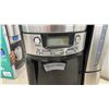 Image 8 : Hamilton Beach 31126 Stainless Steel Toaster Oven and 12-Cup Coffee Maker