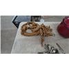 Image 5 : Two Electric Warming Trays, Assorted Silverware, and Macrame Plant Hanger