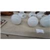 Image 4 : Assorted Lamp Shades and Globes: 4 Floral-Patterned Glass Lamp Shades, 4White Glass Globes