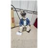 Image 2 : Mastercraft 1.5 Gal. / 13.3 L Sprayer and Nautical Captain Figurine