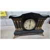 Image 3 : Antique Black Mantel Clock with Gilt Accents and Columns, Brass Feet