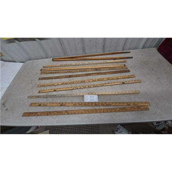 Assorted Advertising Yardsticks: Benjamin Moore, Sherwin-Williams, Beaver