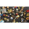 Image 7 : Large Assortment of Collectible Lapel Pins, Souvenir, Organizational