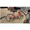 Image 1 : Women's Vagabond Chimo 5-Speed Bike with Kickstand, Basket, and Helmet