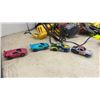 Image 3 : AFX Magna-Traction Slot Car Racing Set with Track, Cars, Controllers, Power Packs