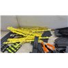 Image 6 : AFX Magna-Traction Slot Car Racing Set with Track, Cars, Controllers, Power Packs