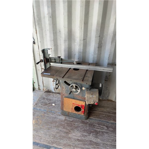 Delta Unifence Table Saw and Fence System, Cast Iron Table, Hand Wheels