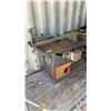 Image 2 : Delta Unifence Table Saw and Fence System, Cast Iron Table, Hand Wheels