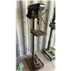 Image 1 : Delta Milwaukee Floor Model Drill Press with Vise and Chuck Key