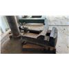 Image 4 : Delta Milwaukee Floor Model Drill Press with Vise and Chuck Key