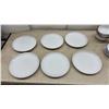 Image 2 : New White Crackle Glaze Ceramic Dinnerware Set Including Plates, Side Plates, and Bowls, 20 Pieces