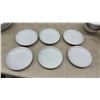 Image 3 : New White Crackle Glaze Ceramic Dinnerware Set Including Plates, Side Plates, and Bowls, 20 Pieces
