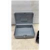 Image 3 : Master Lock Cash Box with Steel Construction, Security Lock, and 7-Compartment Plastic Tray