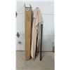 Image 1 : Beige Patio Umbrella