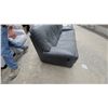Image 4 : Leather leather style Three-Seat Sofa