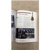 Image 8 : Gibson Guitars: 100 Years of an American icon by Walter Carter 1994