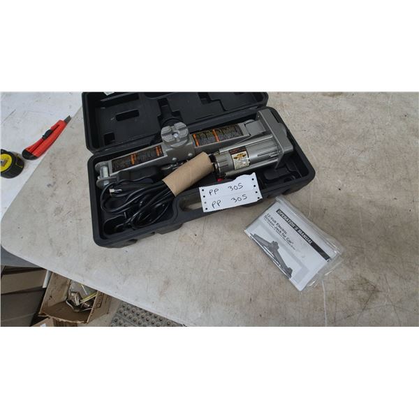 12-Volt Electric Scissor Jack for Car, Operator's Manual, and Hard Case