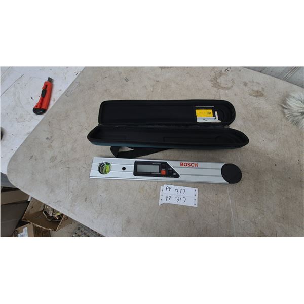 Bosch DAF220 Digital Level, Case, and Manual