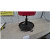 Image 3 : MVP Rolling Shop Stool