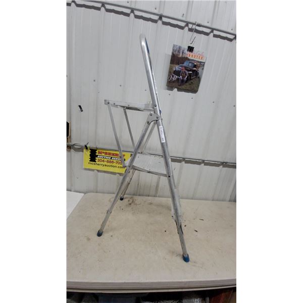 Aluminum 2-Step Folding Step Stool with Handrail