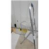 Image 4 : Aluminum 2-Step Folding Step Stool with Handrail